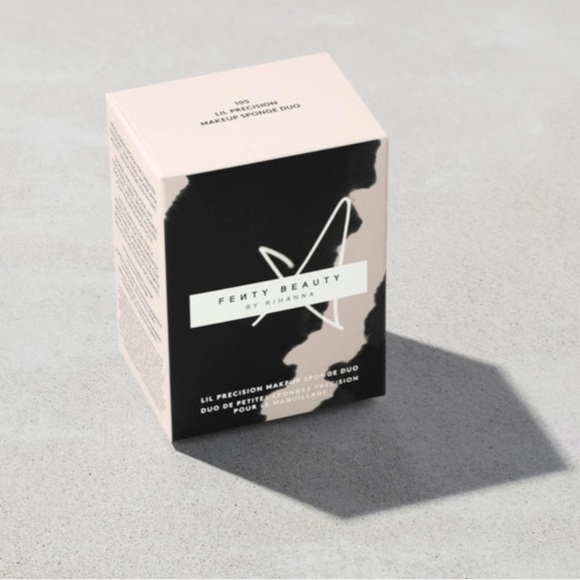 Other - 🌿 FENTY LIL PRECISION MAKEUP SPONGE DUO 105